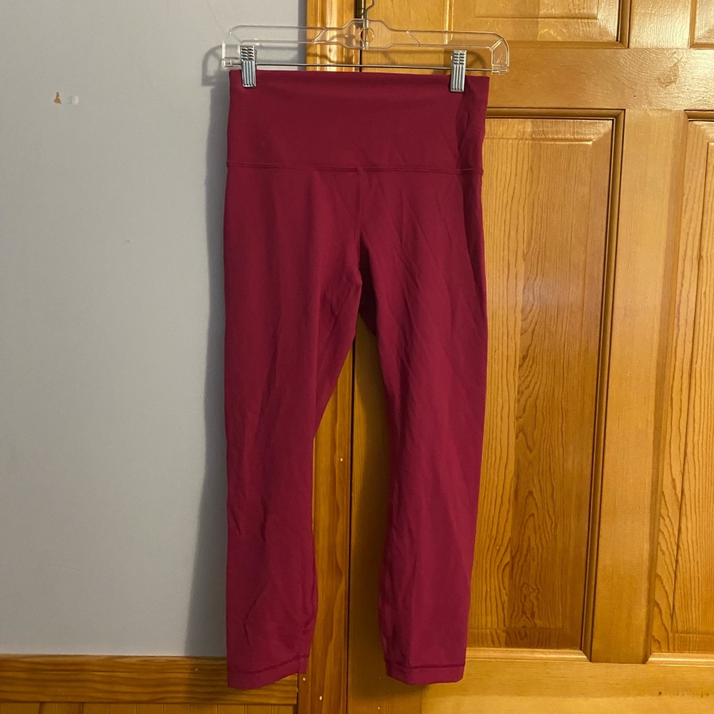 EUC lululemon Wunder train 23”